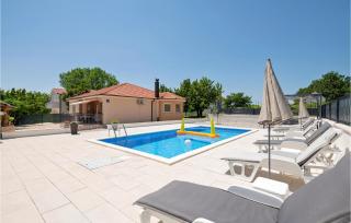 3 Bedroom Awesome Home In Vinjani Donji - Crna Gora - 0