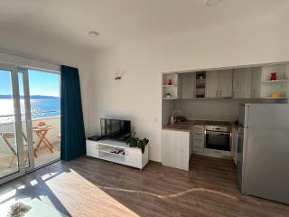 Bright Apartment - Bijela - 9