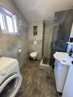 Bright Apartment - Bijela - 1