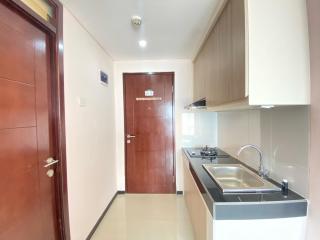 Beautiful and Clean 2BR Apartment at Gateway Pasteur Bandung By Travelio - 2