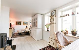 Two-Bedroom Holiday Home In Ronne - Rønne - 9