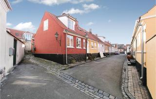 Two-Bedroom Holiday Home In Ronne - Rønne - 4