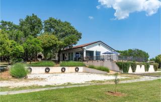 3 Bedroom Lovely Home In Rovinj - Rovinj - 4