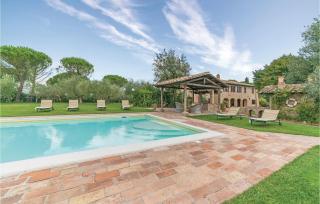 Gorgeous Home In Torgiano Pg - Brufa - 0