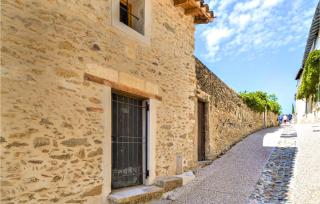 Awesome Home In Villeneuve-Les-Avignon - Villeneuve-lès-Avignon - 1