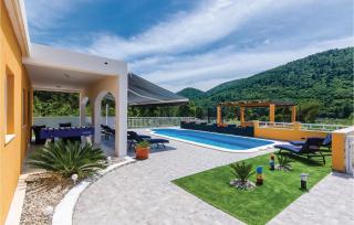 Three-Bedroom Holiday Home In Ston - Ston - 4