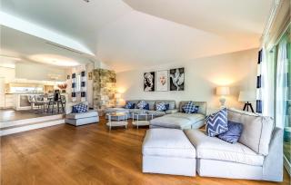 Lovely Home In Banjole With Wifi - Banjole - 8