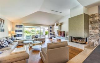 Lovely Home In Banjole With Wifi - Banjole - 7