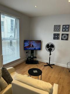 Jaskar studio 2 - Cheltenham - 5