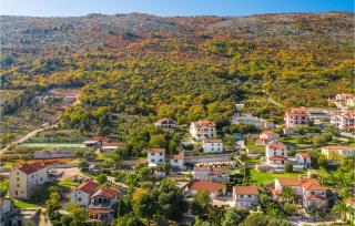 Gorgeous Home In Ravni With Wifi - Ravni - 2