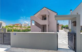 Nice Apartment In Kastel Novi With Wifi - Kaštela - 2