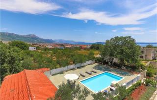 Cozy Apartment In Kastel Novi - Kastel Novi - 8