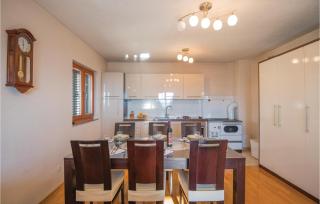 Three-Bedroom Holiday Home In Imotski - Imotski - 1