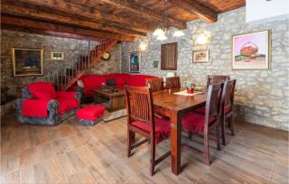 Amazing Home In Ploce With Sauna - Ploče - 7
