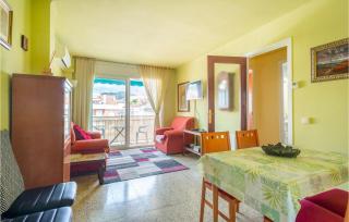 Amazing Apartment In Pineda De Mar - Pineda de Mar - 9