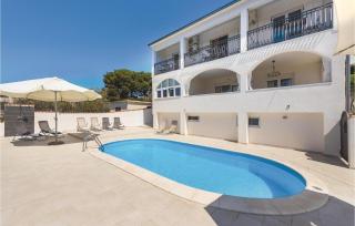Five-Bedroom Holiday Home Primosten With Sea View 06 - Primošten - 1