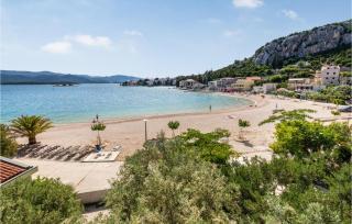 3 Bedroom Awesome Apartment In Klek - Klek - 3