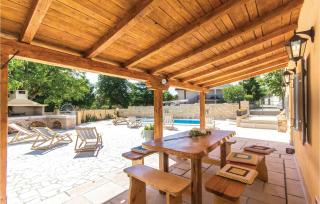 Holiday Home Kringa With A Fireplace 09 - 8