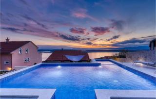Amazing Apartment In Dramalj With Wifi - Dramalj - 0