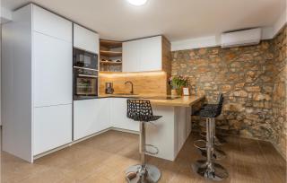 Stunning Home In Sveti Vid Dobrinjski - 5