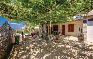 Nice Apartment In Crikvenica With Wifi - Crikvenica - 1