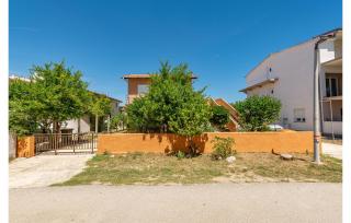 Nice Apartment In Privlaka With Wifi - Privlaka - 1