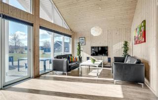 Gorgeous Home In Idestrup With Kitchen - Marielyst - 8