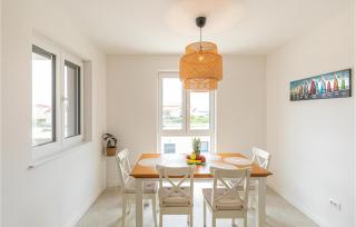 Gorgeous Apartment In Kastel Novi - Kaštela - 5
