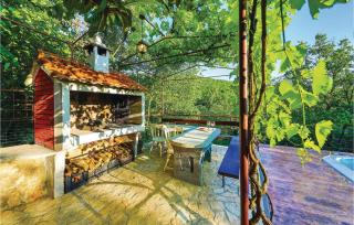 Two-Bedroom Holiday Home In Trilj - 1