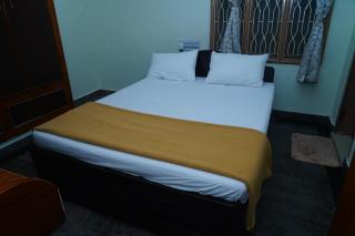 Sri Padmavathi Home Stay - Tirupati - 8