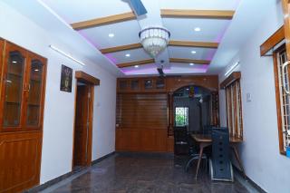 Sri Padmavathi Home Stay - Tirupati - 4