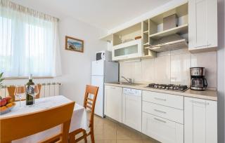 Nice Apartment In Basanija With Wifi - Bašanija - 1
