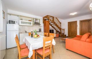 Nice Apartment In Basanija With Wifi - 2