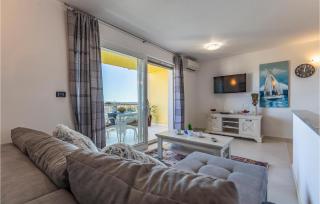 Stunning Apartment In Liznjan With Wifi - Ližnjan - 1