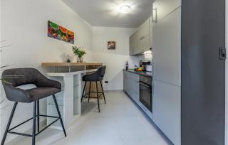 Stunning Apartment In Liznjan With Wifi - Ližnjan - 5