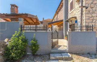 2 Bedroom Beautiful Home In Marcana - Marčana - 4