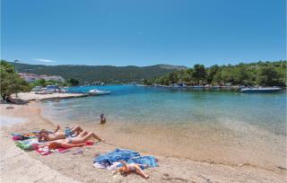 1 Bedroom Cozy Apartment In Grebastica - Grebaštica - 8
