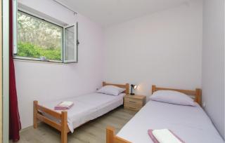 Two-Bedroom Apartment In Trstenik - 1