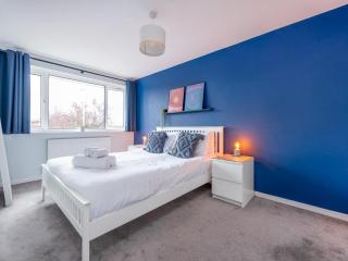 Pass the Keys Spacious Stylish 3BR Stafford – Ideal Getaway - Stafford - 9