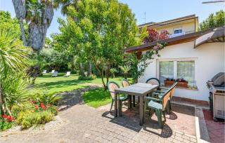 Awesome Home In Fiumicino With Jacuzzi - Fiumicino - 3