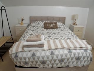 High Brooms Suite - 7