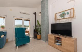 2 Bedroom Lovely Apartment In Rogoznica - Rogoznica - 8