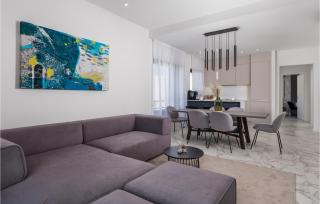 Lovely Apartment In Malinska - Malinska - 6