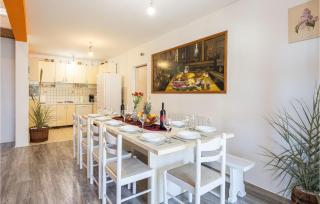 Awesome Home In Dugopolje With Wifi - Dugopolje - 3