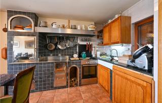 Cozy Home In Ribnjacka With Kitchen - 7