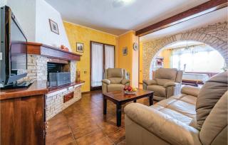 Beautiful Apartment In Pula With Sauna - 7