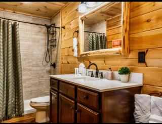 Flat roads, Mountain View, Full Gym and Tennis court - Gatlinburg - 4