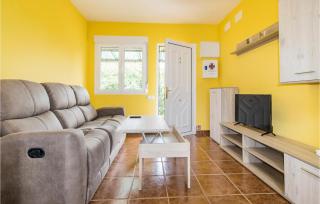 Amazing Home In Candamo With Kitchen - 7