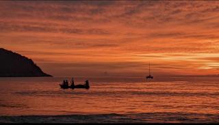 Charming Beachside Studio - 6