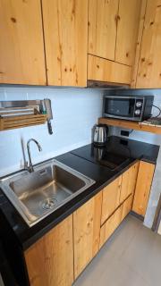 Charming Beachside Studio - 1